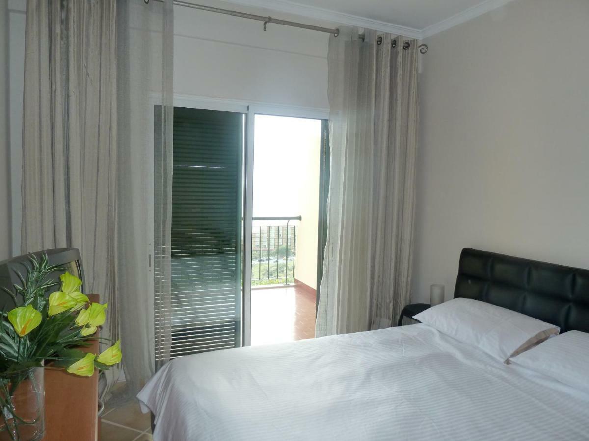 Oceanic Apartment Caniço Esterno foto